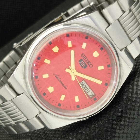 Seiko Other - Vintage 1974 Seiko Automatic Mens Silver Watch W/daydate & Red accents